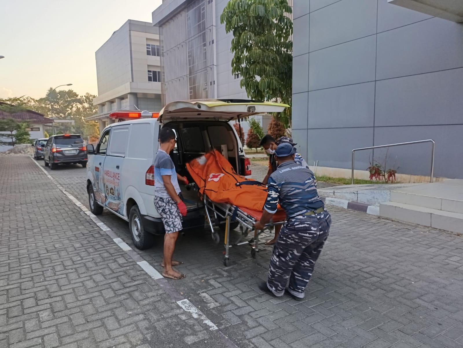 Tim SAR Gabungan Evakuasi Korban Terseret Rus di Pantai Barat Pangandaran